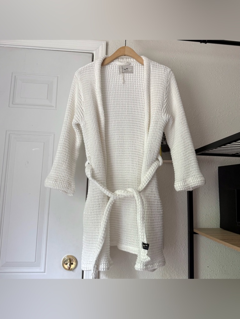 NWOT SLOWTIDE white lounge bath cotton thermal waffle belted robe